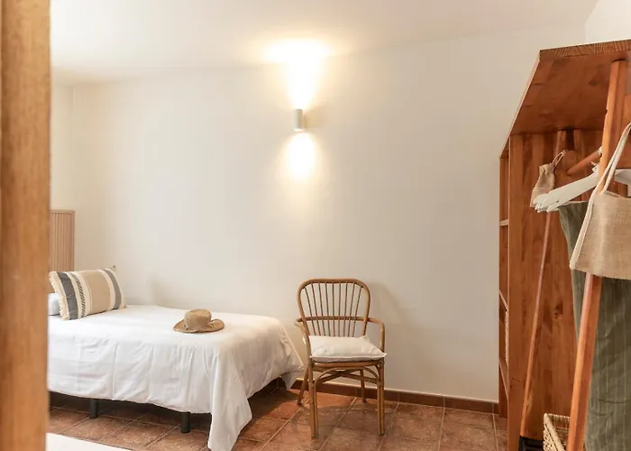 Sweet Caroline Villaverde