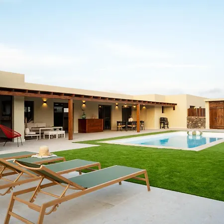 Sweet Caroline Villa *